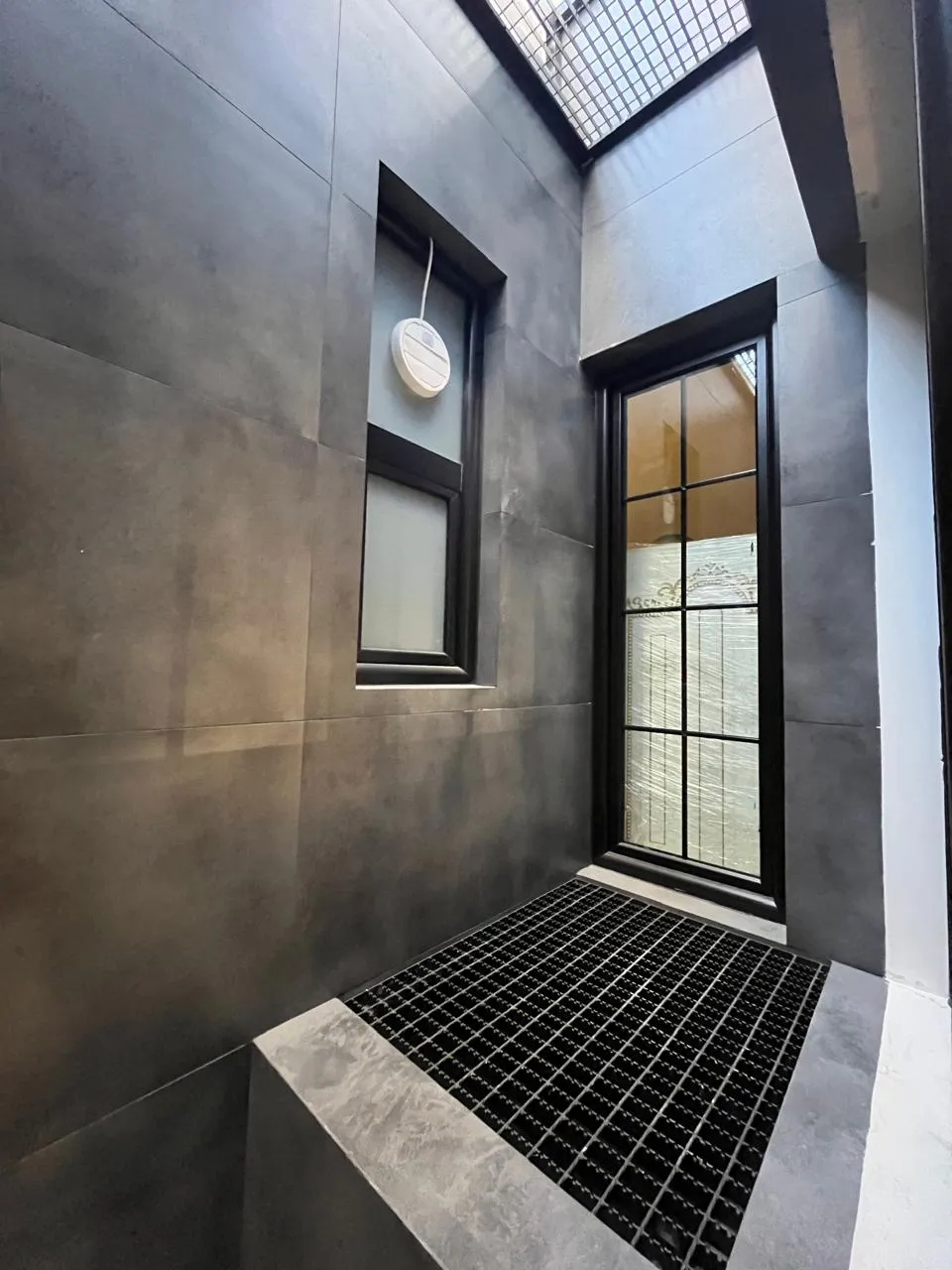 Italian City Villa - Detail 4