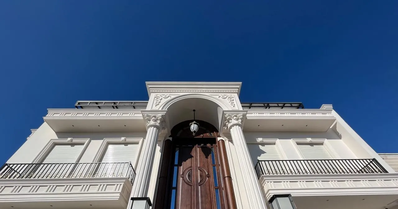 Italian City Villa - Detail 5